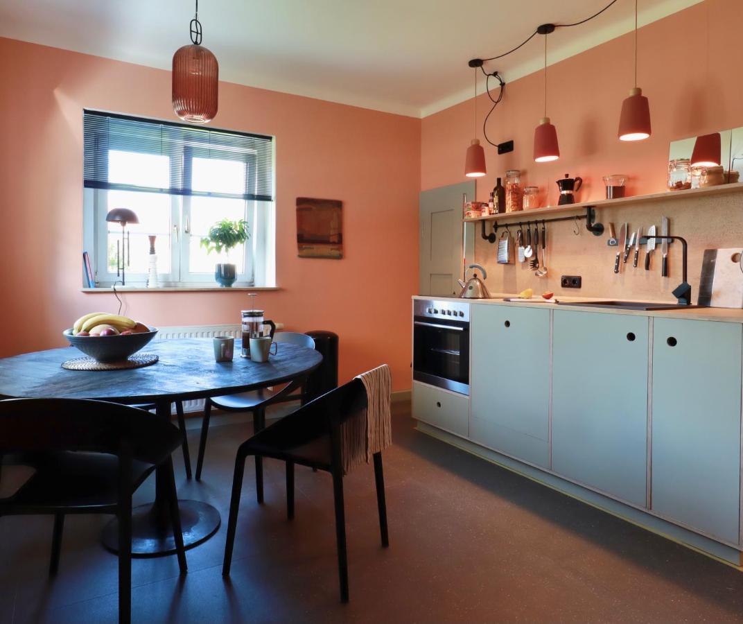 Ferienwohnung 60Er Jahre Design Apartment - 65Qm Fewo Im Zittauer Gebirge - Familienfreundliche Unterkunft Am Bergfuss Zum Toepfer Olbersdorf エクステリア 写真