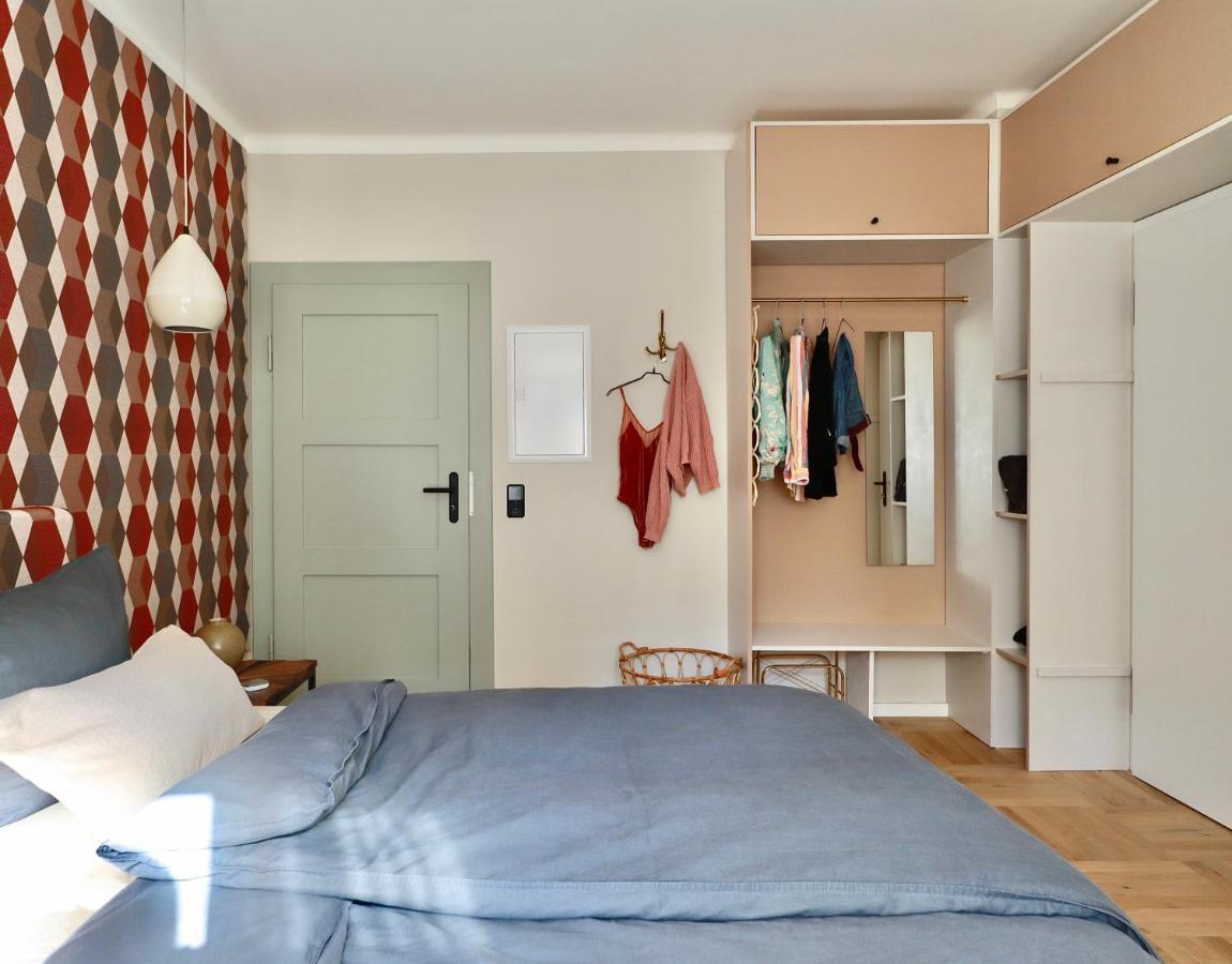 Ferienwohnung 60Er Jahre Design Apartment - 65Qm Fewo Im Zittauer Gebirge - Familienfreundliche Unterkunft Am Bergfuss Zum Toepfer Olbersdorf エクステリア 写真