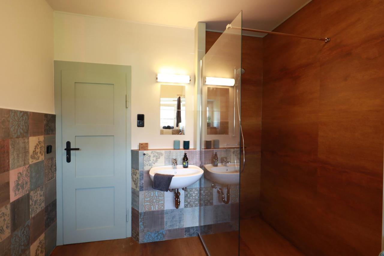 Ferienwohnung 60Er Jahre Design Apartment - 65Qm Fewo Im Zittauer Gebirge - Familienfreundliche Unterkunft Am Bergfuss Zum Toepfer Olbersdorf エクステリア 写真